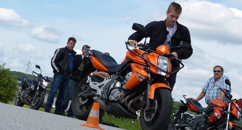 Les tarifs du permis moto toutes les infos pour bien choisir