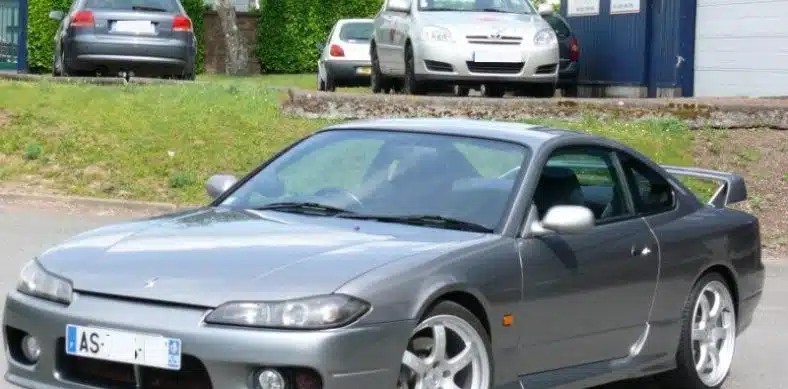 Nissan S15 Silvia fiche technique prix et caractéristiques de cette voiture