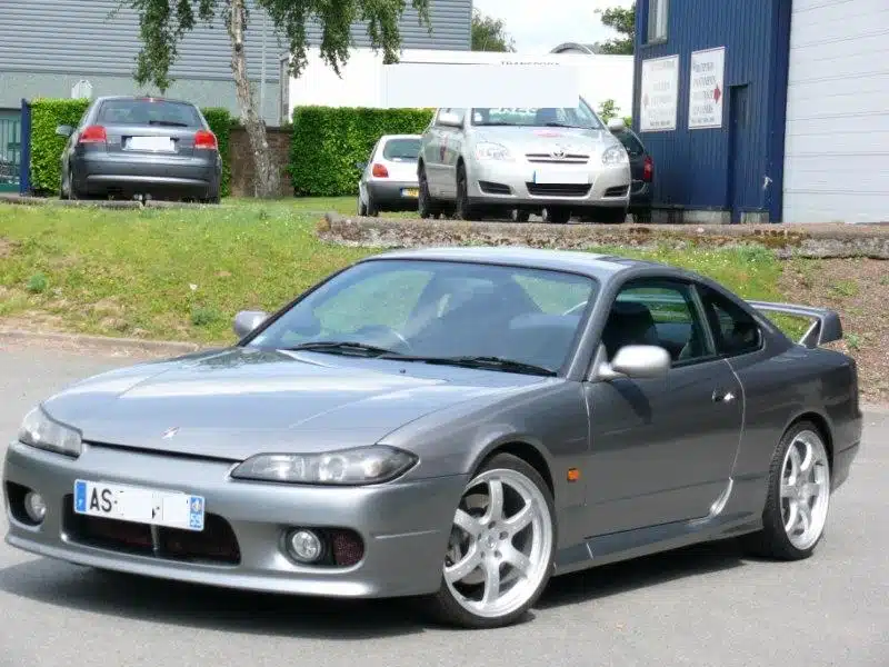 Nissan S15 Silvia fiche technique prix et caractéristiques de cette voiture