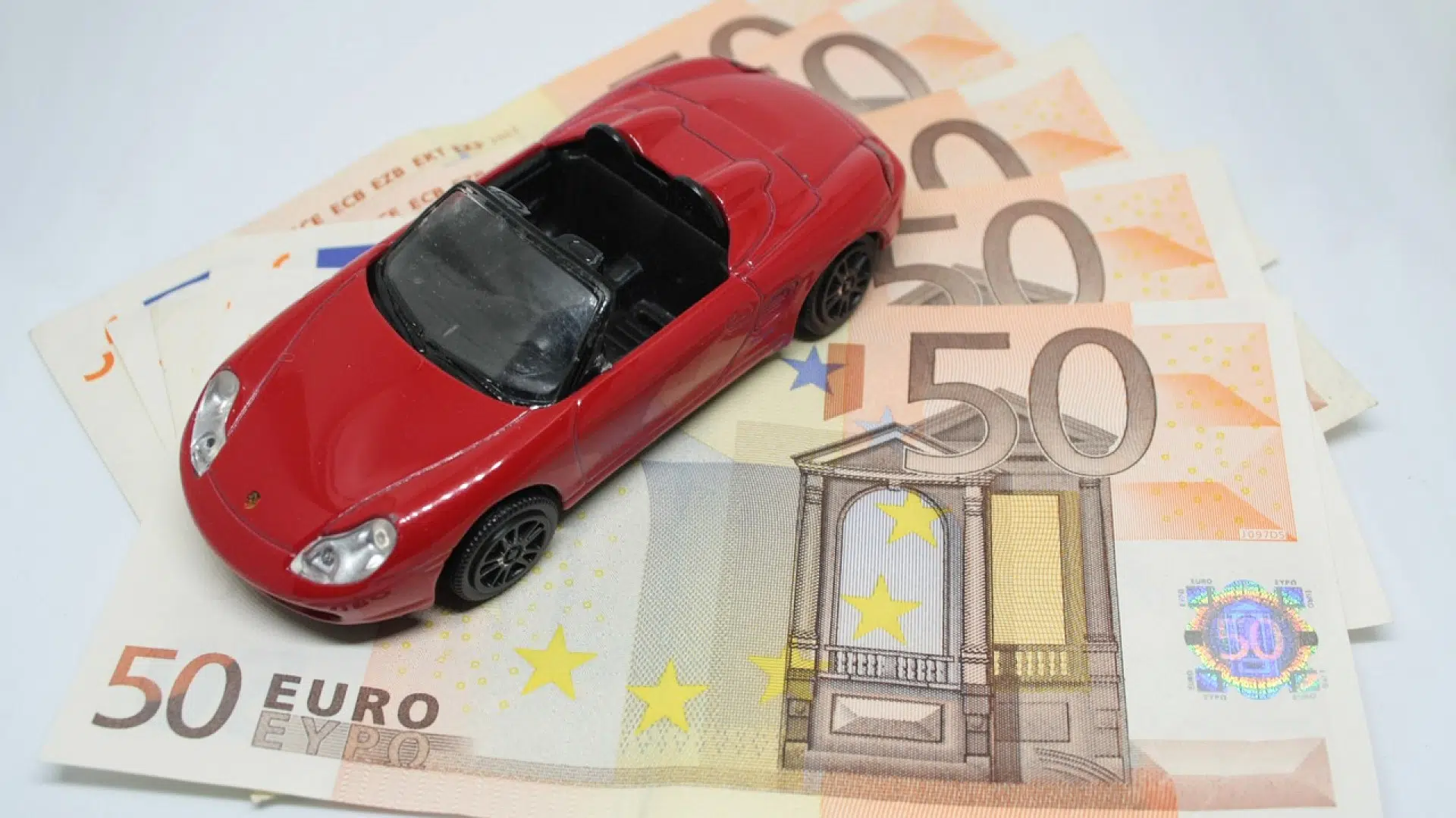 Comment souscrire une assurance auto pas cher ?