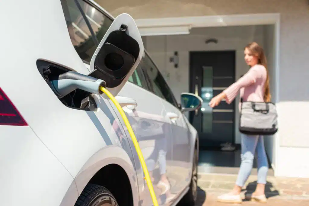 Faites installer votre borne pour voiture électronique par un professionnel