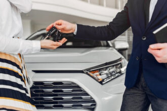 Location de voiture : quels critères retenir en 2026 ?