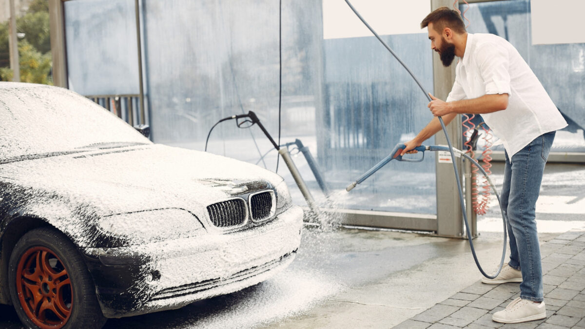 Station de lavage auto : les avantages d’un lavage professionnel